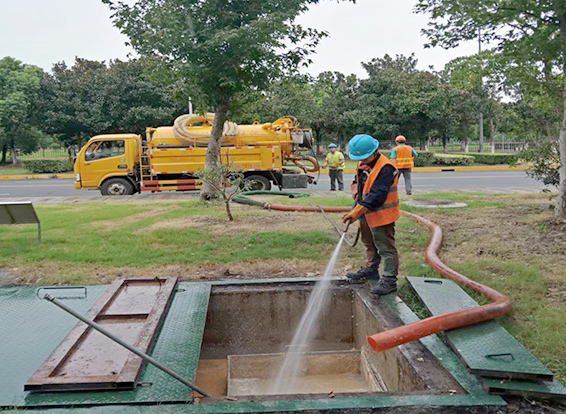 神木化油池清理